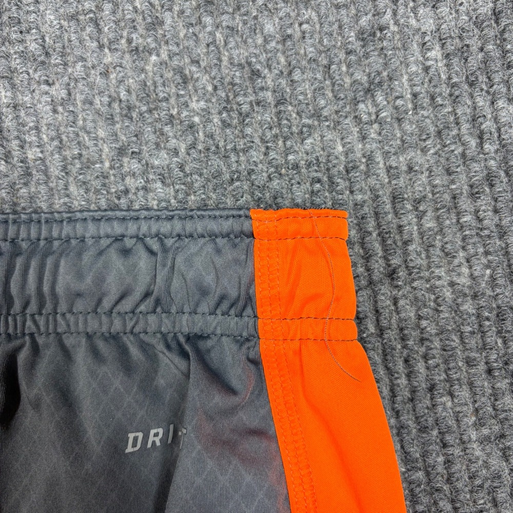 Nike Shorts Men's M Dri-Fit Gray Orange Athletic Basketball 404103-055 - Picture 10 of 10